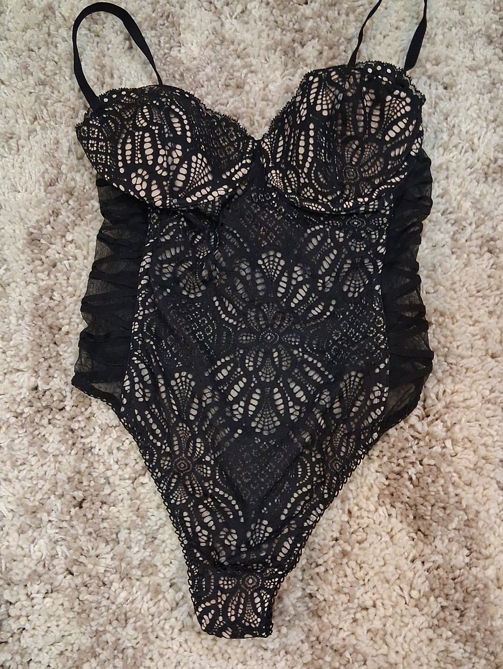 Victoria's Secret Black And Cream Floral Lace Corset Lingerie Bodysuit 34B NWT